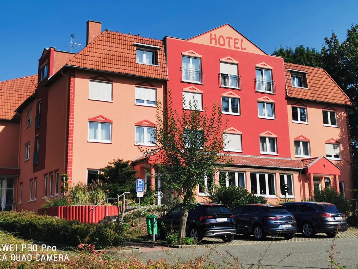Meister Baer Hotel Wettiner Hof Glauchau Exterior foto